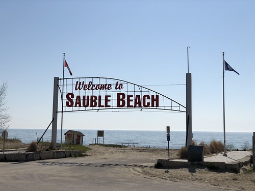 Sauble Falls - the beach sign