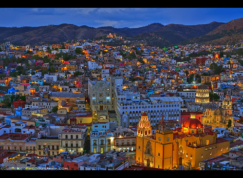 mexico night colorful guanajuato city color spanish heritage colonial tourism buildings cityscape valley architecture world landscape housing unesco historic urban skyline lights travel viewpoint landmark scenery worldheritagesite cathedral samantoniophotography