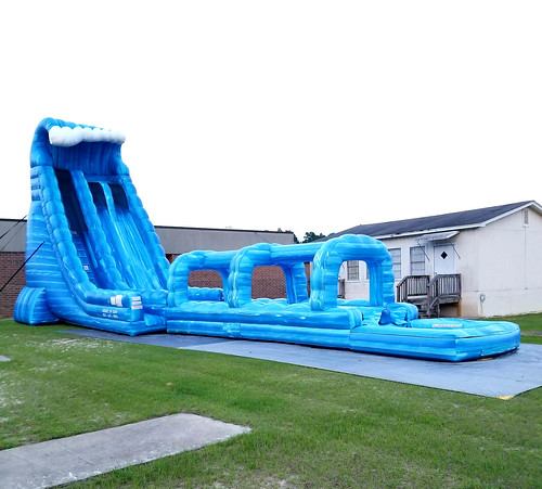 laugh n leap giant water slide big tall 27 feet einflatables blue crush inflatable south carolina