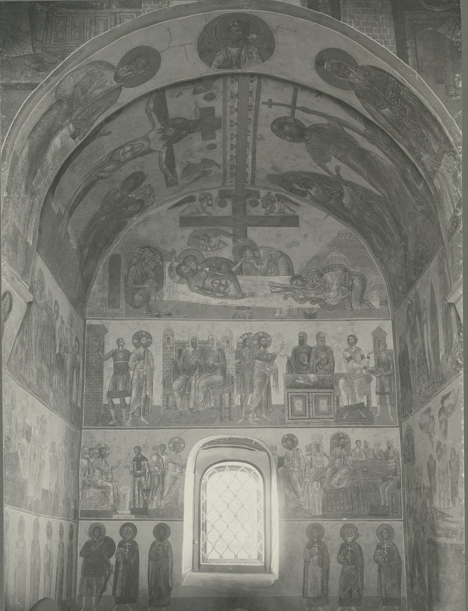 Общий вид росписи северной стены Спасо-Преображенского собора Мирожского монастыря