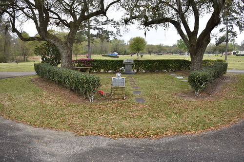 forestlawn beaumont texas cemetery famousgrave golf basketball trackfield goldmedal olympics