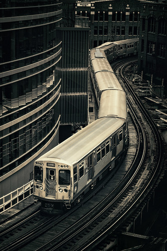 eltrain cta chicagotransitauthority ltrain masstransit publictransportation commutertrain elevated chicagoillinois urban cityofchicago thewindycity chitown cookcounty scurve snake snaking railroadtracks curves curving congested crowded tight carriages cityscape landscape hubbardstreet wellsstreet intersection franklinstreet wellskinziegarage parkinggarage aerial vista overhead perspective mono monochrome brownline train403 winding lowkey cloudy nikond7500 sigma18300 photoshopbyfehlfarben thanksbinexo