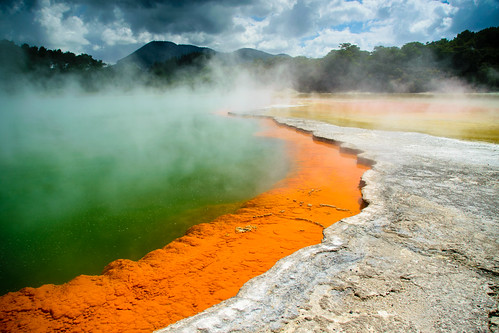 geyser landscape newzealand northisland pick select thermalpark travel waiotapu bayofplenty nz