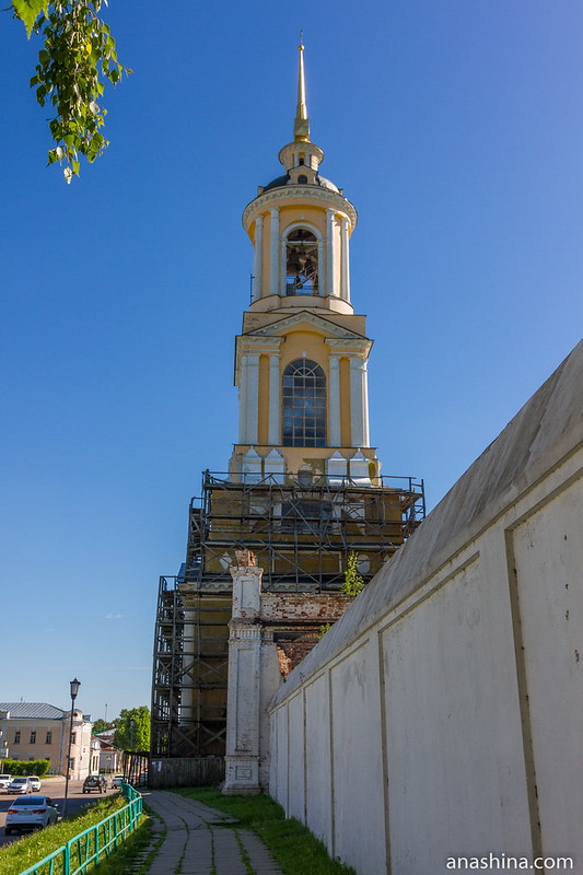 Преподобенская колокольня Ризположенского монастыря, Суздаль