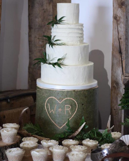Wedding Cake by Daisy's Cakes