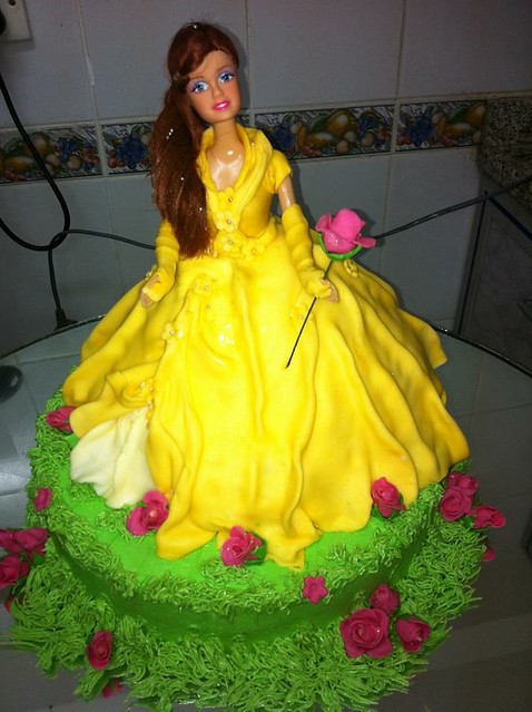 Doll Cake by Nelunika Dharmadasa