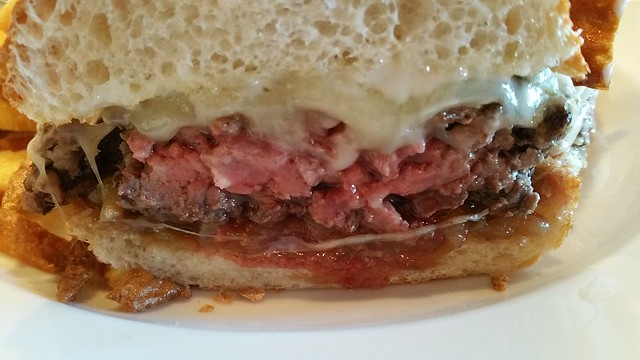 2018-Jul-11 Bistro Wagon Rouge - house burger medium rare