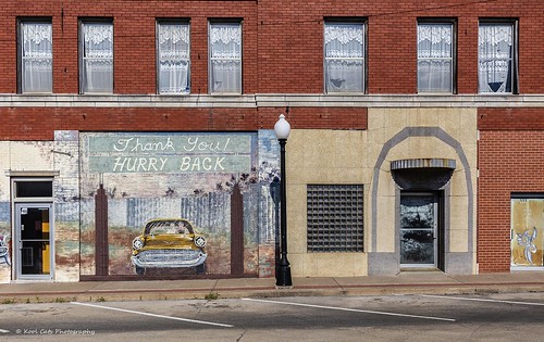 architecture artistic abandoned abstract oklahoma building windows street road sky mural