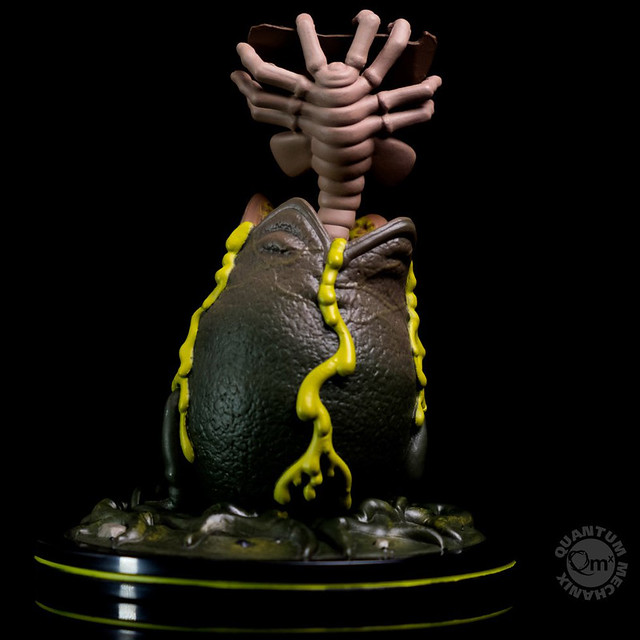 Free Hugs From The Alien Face Hugger Q Fig From Quantum Mechanix