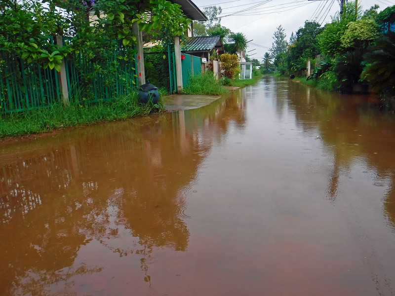Flooding on streets of Phon Phisai