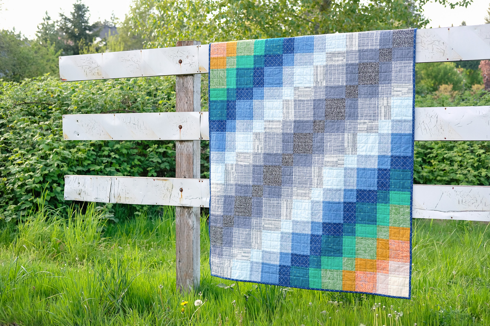 Echelon Quilt Pattern - A Super Simple Beginner Friendly Pattern by Kitchen Table Quilting