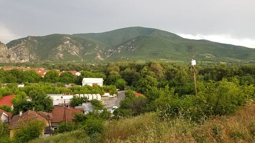 demirkapija macedonia balkans popovakula cemetery