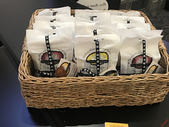 Farm Fresh Dog Foods at the 2018 Secret Room Gifting Suite for the MTV TV & Movie Awards - IMG_7625