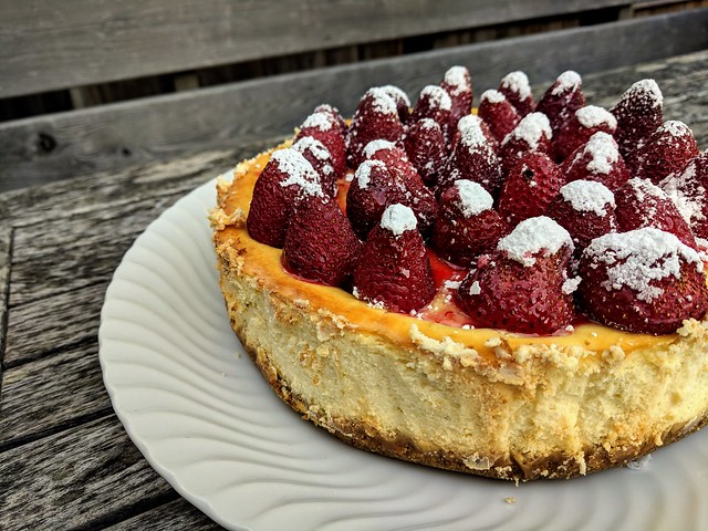 Roasted Strawberry and Lime Cheesecake