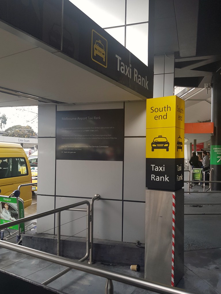 Taxi Melbourne Airport to ParkView Hotel St.Kilda AUD$80 30-60min depending on traffic @ Melbourne Airport
