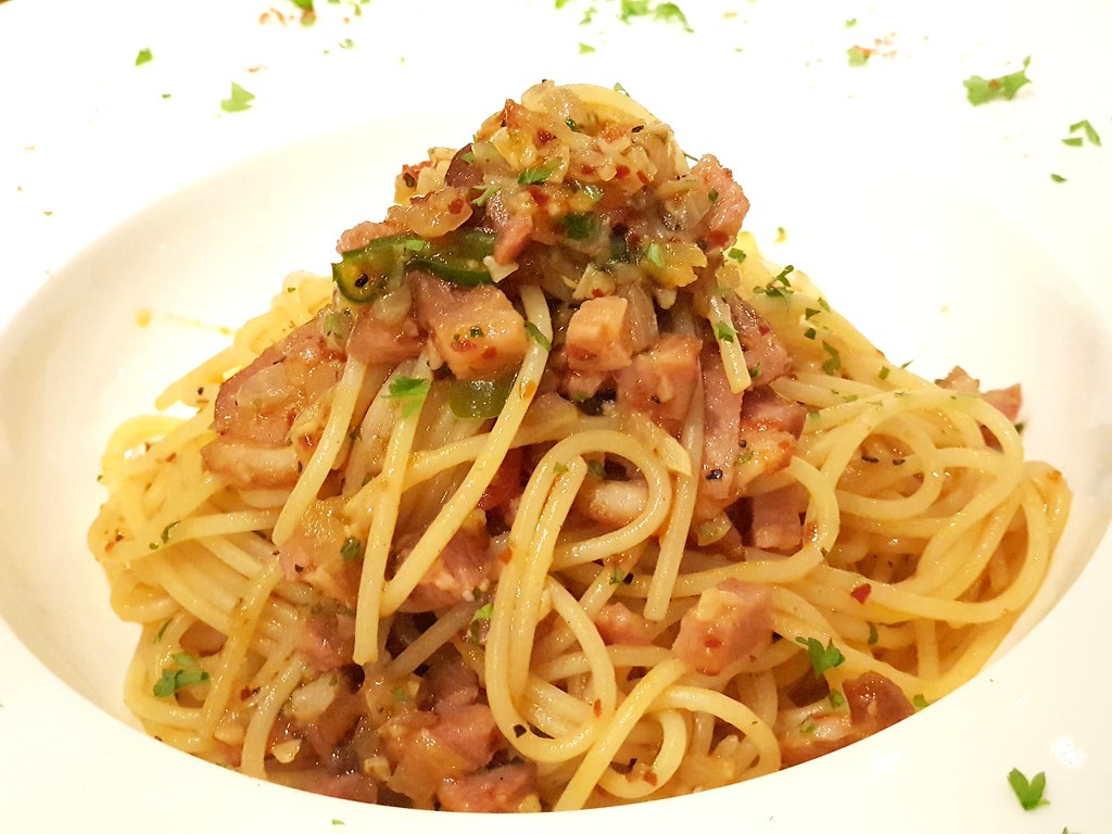 熏烟鴨意大利面羅宋湯Smoked Duck Spaghetti w/ABC Soup $17.99 @ Ratatouille at Sunway Geo Avenue