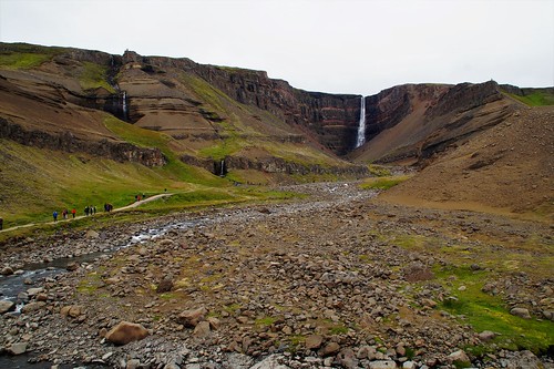 Un par de cascadas y fiordos del este, bastante coche, incluido incidente - Islandia en grupo organizado (28)