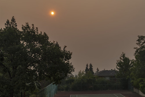 smoke ashland smoky southern oregon sun rogue valley fires nikon d750 nikkor 2485mm