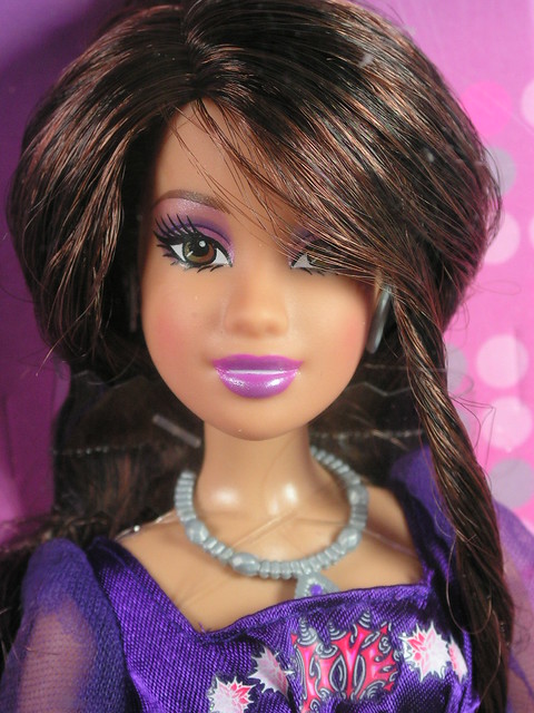 2006 Barbie Fashions Designed By Sugababes L4496 (1)