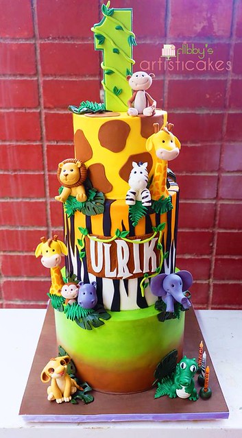 Cake by FLIBBY's Cupcakes