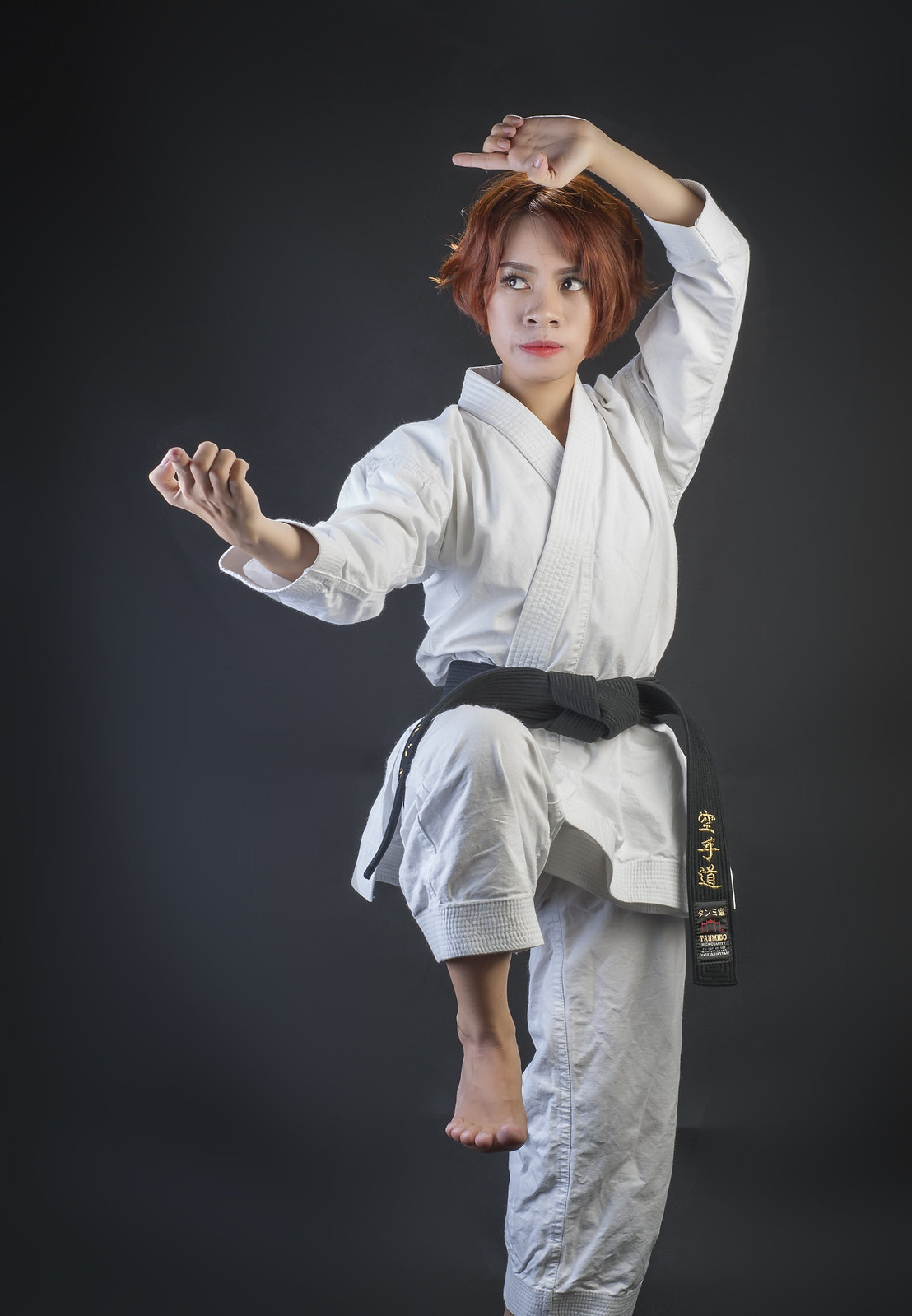 42980365941 1fe3beae61 h - Bộ ảnh võ thuật Karate Girl phiên bản Việt