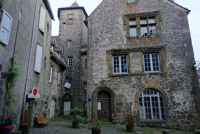 10, Auvernia: Salers, Tournemire. - De viaje por Francia: diarios, viajes y excursiones en coche. (4)