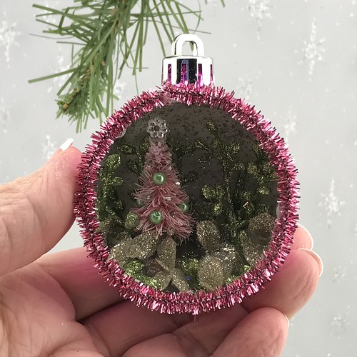 Christmas Diorama Ornament