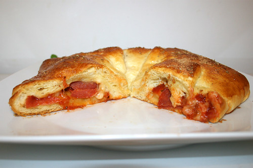 20 - Pepperoni Pizza Ring - Lateral cut / Angeschnitten