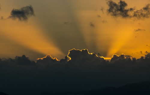 drakesseat nikon nikond5300 outdoor stthomas usvirginislands virginislands clouds geotagged gold golden island light morning sky sunrays sunrise tropical crepuscularrays