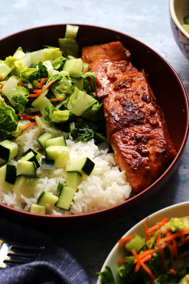 Korean BBQ Salmon Bowls with Quick-Pickled Cucumbers and Gochujang Sauce