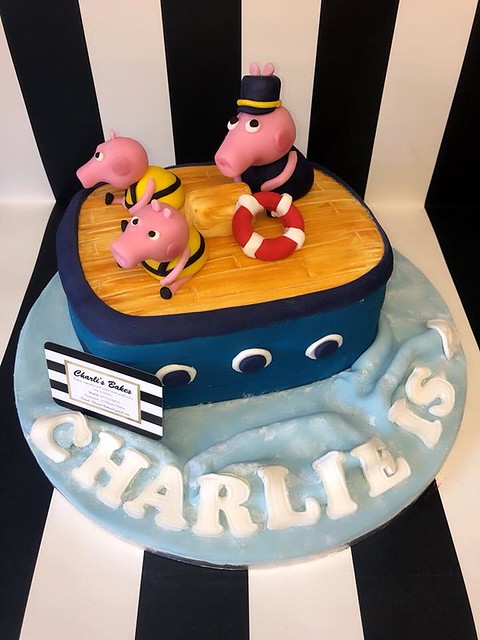 Cake by Charlis Bakes
