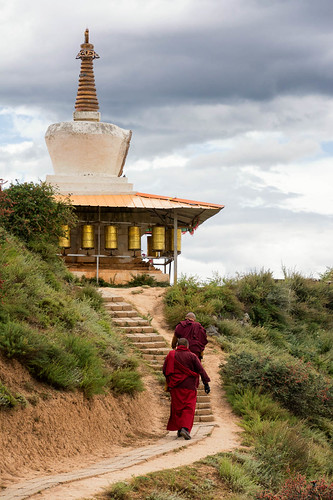 backpacking buddhism nikon d7100 travel tibetan goneforawander buddhist szechuan sichuan asia china enzedonline ganzizangzuzizhizhou sichuansheng cn