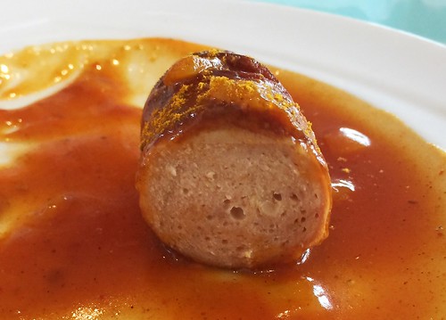 Red curries sausage - Lateral cut / Rote Currywurst - Querschnitt