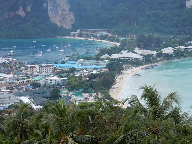 TAILANDIA POR LIBRE: TEMPLOS, ISLAS Y PLAYAS - Blogs de Tailandia - Rumbo a Ao Nang: navegando entre gigantes de roca (5)