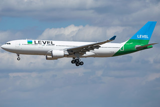 Level A330-202 F-HLVM
