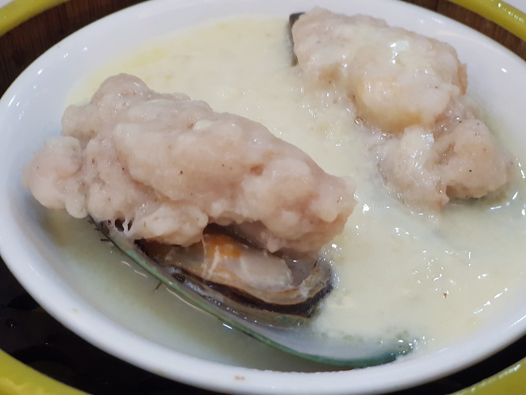 芝士青蚝賣 Green Mussels Cheese Mai rm$5.50 @ 锦选香港特极点心 Jin Xuan Hong Kong Restaurant at SS22