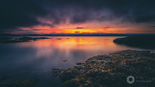 torbay devon sunrise oystercove paignton seascape rtaphotography nikon d750 sky clouds colour nature outdoors rocks lowtide atmospheric dawn nikkor1835 ndfilter longexposure nikkor