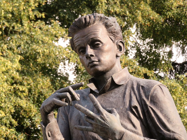 Egon Schiele Denkmal in Tulln
