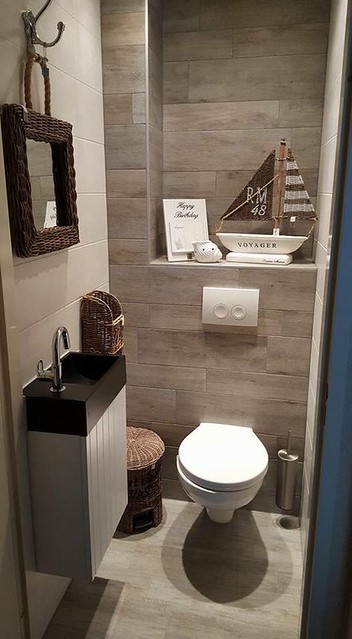 Creative Decorating Ideas For Small Bathroom Design