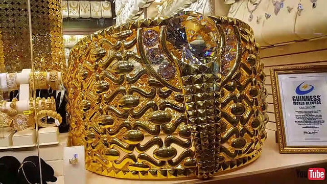 3461 Taiba Gold, A Saudi Company produces 64 KG Gold Ring – World’s Heaviest 02