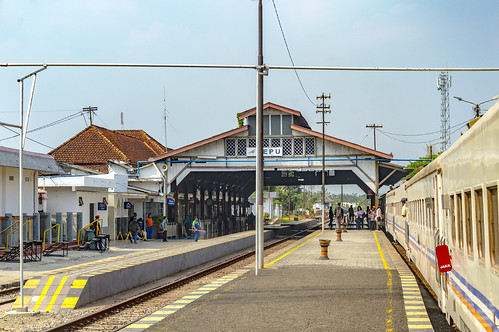 railway indonesia station stasiun keretaapi dutch heritage building architecture kai jawatengah centraljava cepu blora