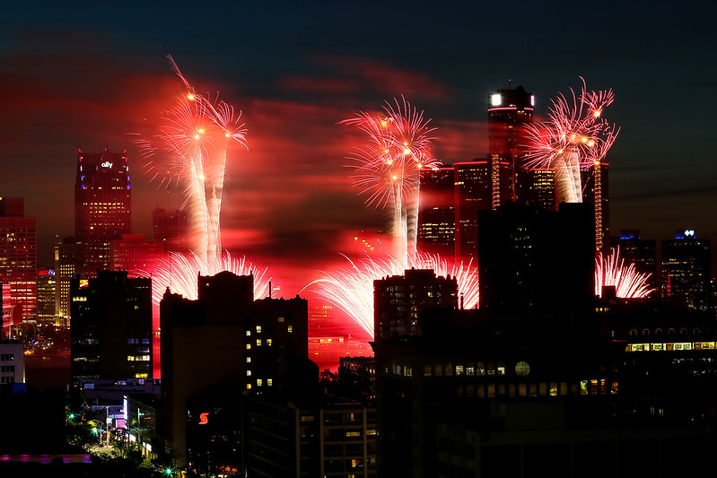 PHOTOS Detroit River Fireworks Dazzle The Skies Over Windsor