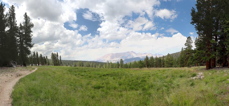 Looking west over Sandy Meadow on the John Muir Trail
