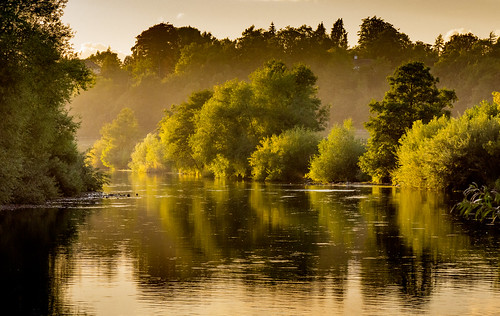 riverwye herefordshire reflection evening