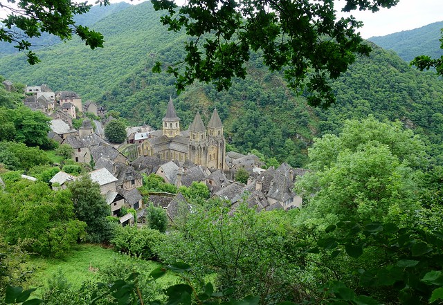 4. Aveyron: Bozouls, Conques. - De viaje por Francia: diarios, viajes y excursiones en coche. (39)