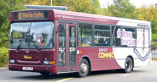 YJ04 LXS ‘The Burnley Bus Company’ No.709 ‘Burnley Connect’. Dennis Dart / Plaxton Mini Pointer on ‘Dennis Basfords’s railsroadsrunways.blogspot.co.uk’