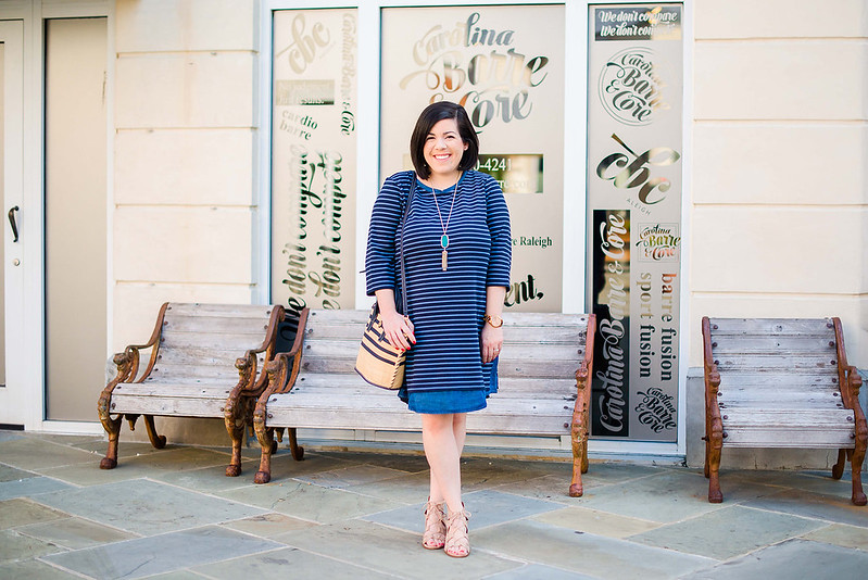 A Striped Dress for Fall-@headtotoechic-Head to Toe Chic