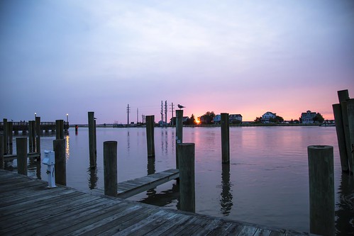 sunset dusk twilight pink water sky sun bay chincoteague virginia chesapeakebay light reflection blue