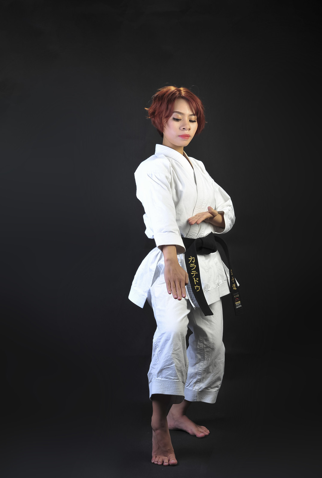 42931009992 33f92fcb1f h - Bộ ảnh võ thuật Karate Girl phiên bản Việt