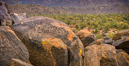 arizona nativeamericans saguaronationalpark signalhill tucson basaltboulders carving petroglyph petroglyphs rockcarving unitedstates us